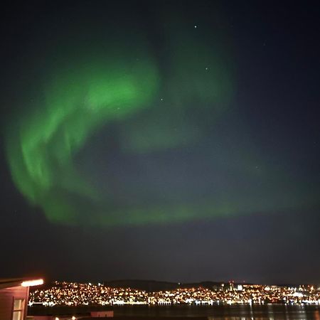 Polar Cozy Apartment - With View And Free Parking Тромсё Экстерьер фото