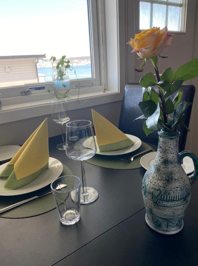Polar Cozy Apartment - With View And Free Parking Тромсё Экстерьер фото