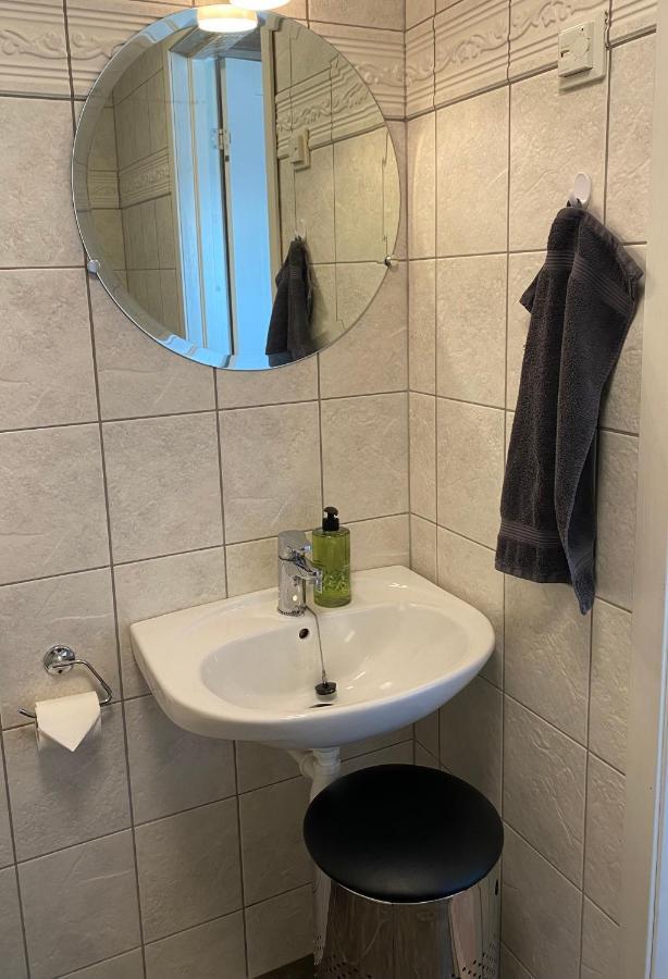 Polar Cozy Apartment - With View And Free Parking Тромсё Экстерьер фото