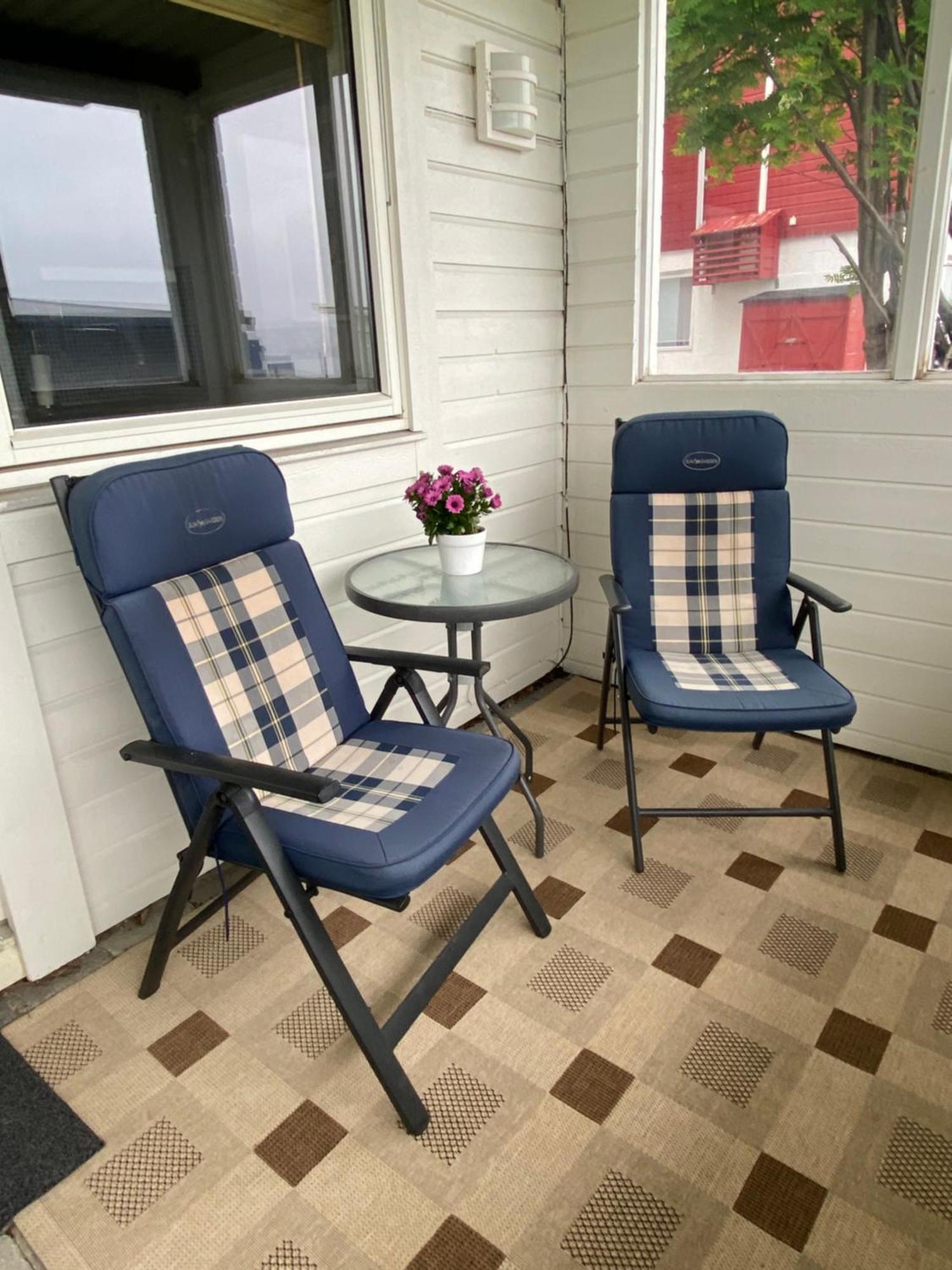 Polar Cozy Apartment - With View And Free Parking Тромсё Экстерьер фото